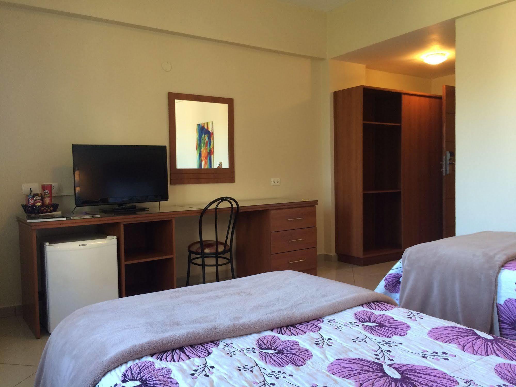 Convair Hotel Ciudad del Este Bagian luar foto